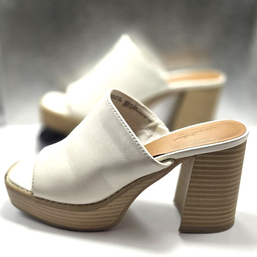 Universal Thread Gabby Women's Beige Block Platform Heeled Mules Size 6